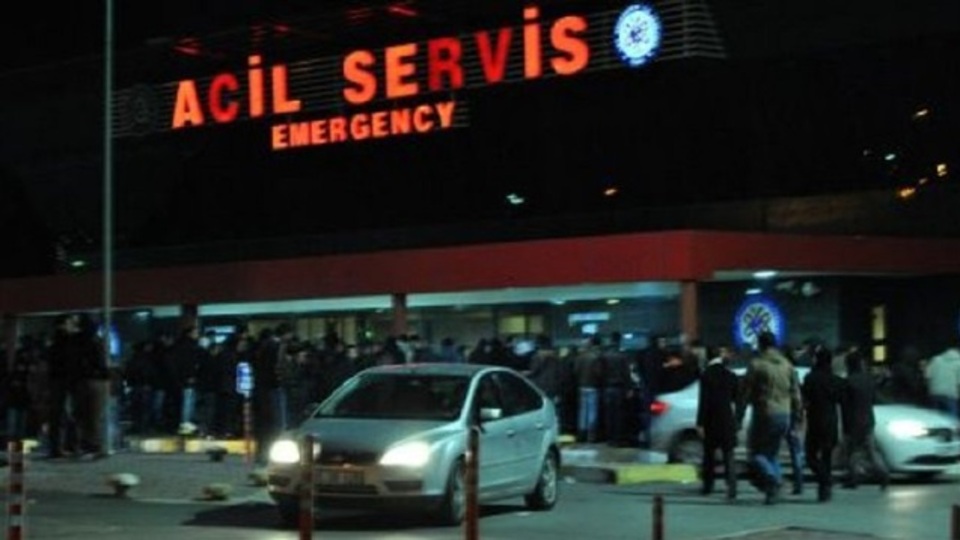 İzmir'de 25 işçi zehirlendi