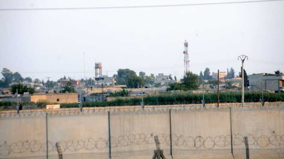 Terör örgütü simgelerini indirdi!