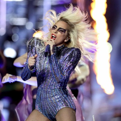 Lady Gaga'ya Çinli patron geliyor