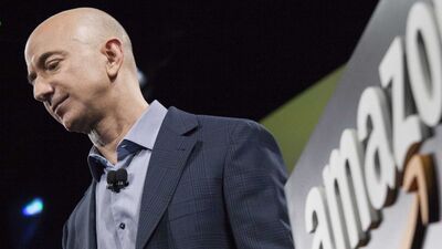 Önce eski karısı sonra Trump vurdu