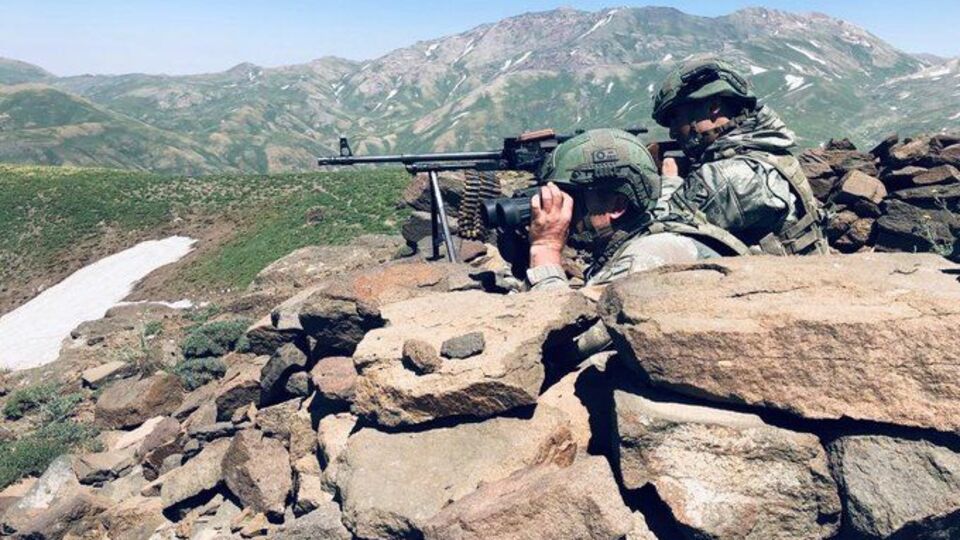 Pençe'de darbe! 4 terörist öldürüldü