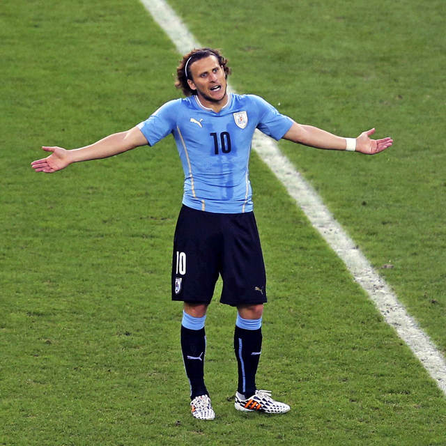 Diego Forlan, kariyerini noktaladı