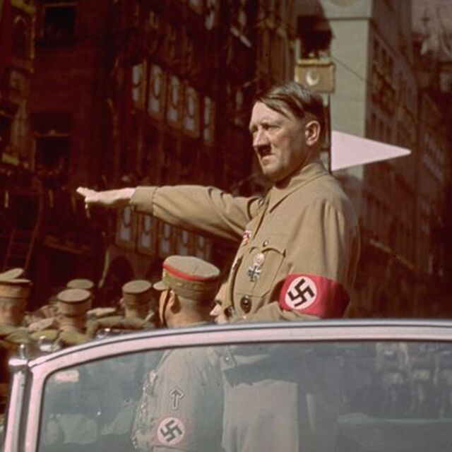 Hitler Yahudi miydi?