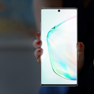 Ve karşınızda Samsung’un yeni amiral gemisi