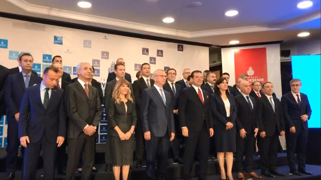 İmamoğlu, İBB üst yönetimini tanıttı