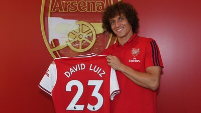David Luiz, Arsenal'a imza attı