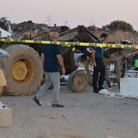 Kardeşini traktörle ezdi!