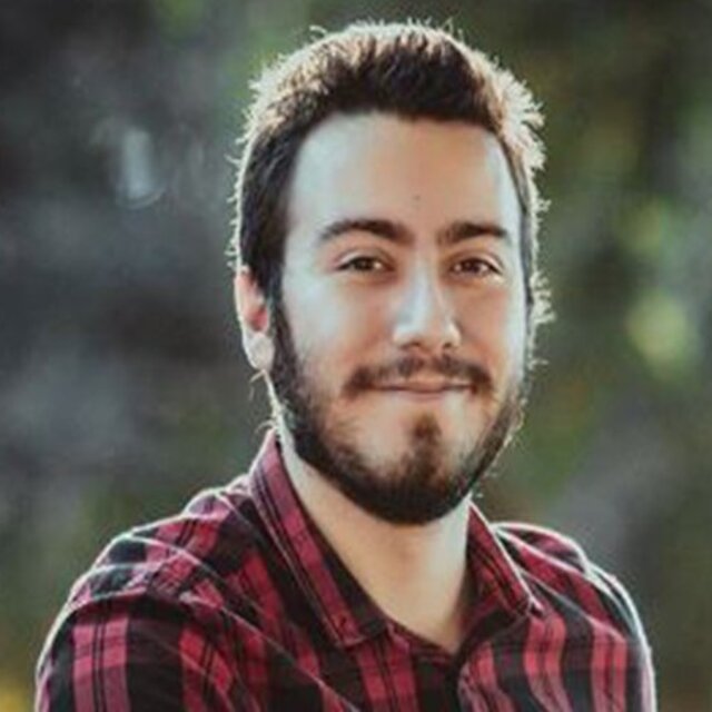 Enes Batur kimdir?