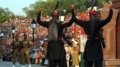 Hindistan-Pakistan arasında tansiyon yeniden yükseliyor