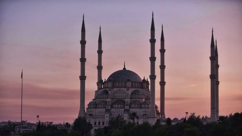 Adana bayram namazı saati kaçta?