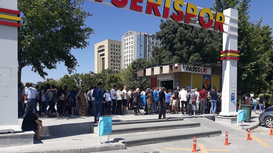 Kayserispor 9 bin kombine sattı!