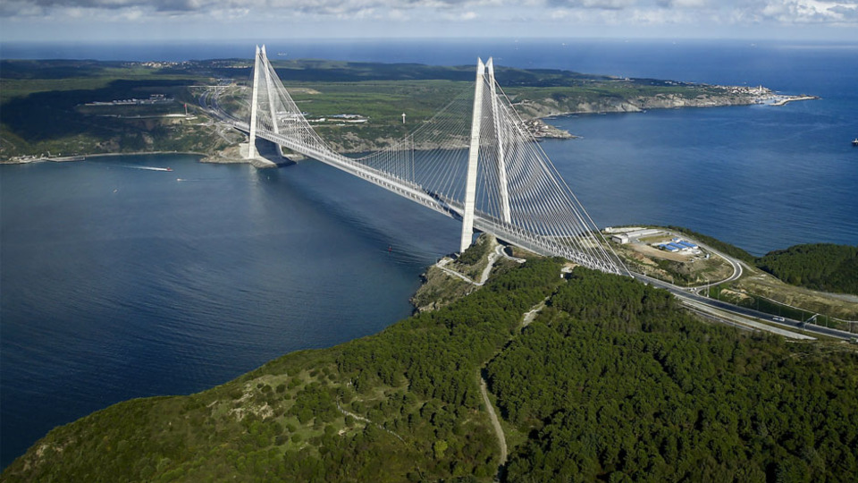 İstanbul'a köprü geçişli yeni hızlı tren