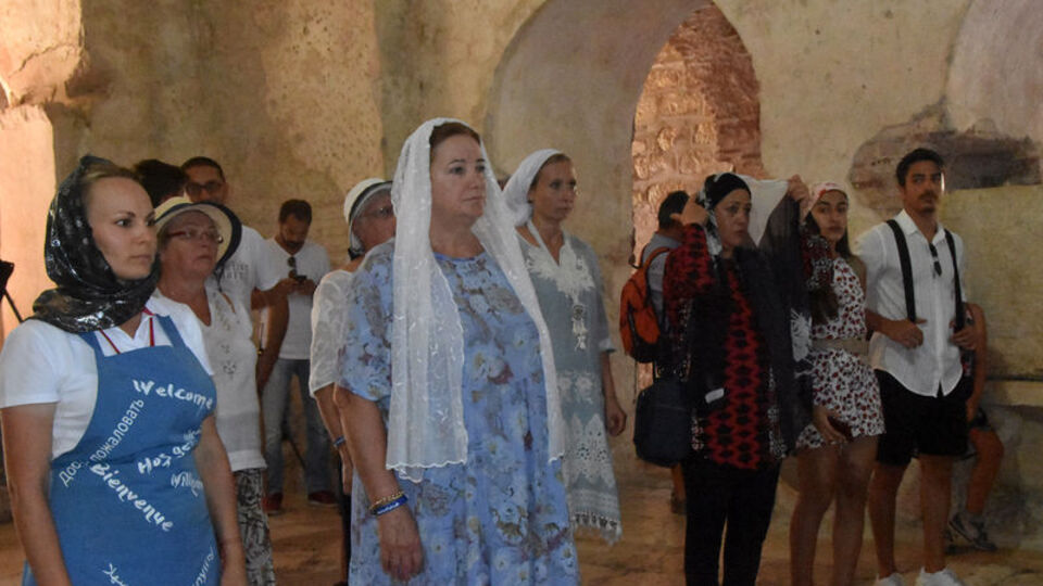 'Noel Baba' doğum gününde Demre'de anıldı