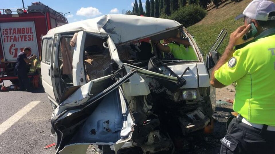 Çamlıca Gişelerinde trafik kazası: 3 yaralı