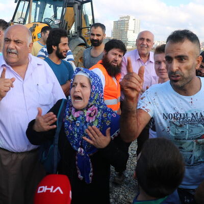 İstanbul'da kurban pazarında kesim gerginliği