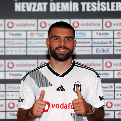 Beşiktaş transferi resmen açıkladı