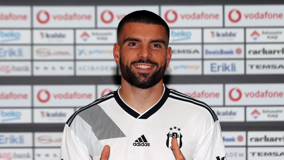 Beşiktaş transferi resmen açıkladı