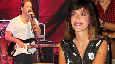 Eşini yalnız bırakmadı