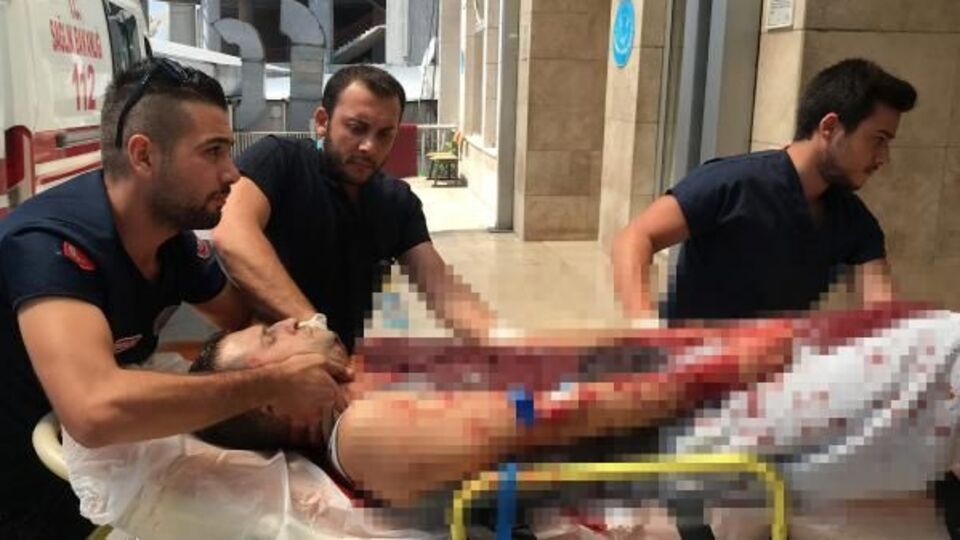 Baba ve oğlunu bıçaklayan komşu tutuklandı!