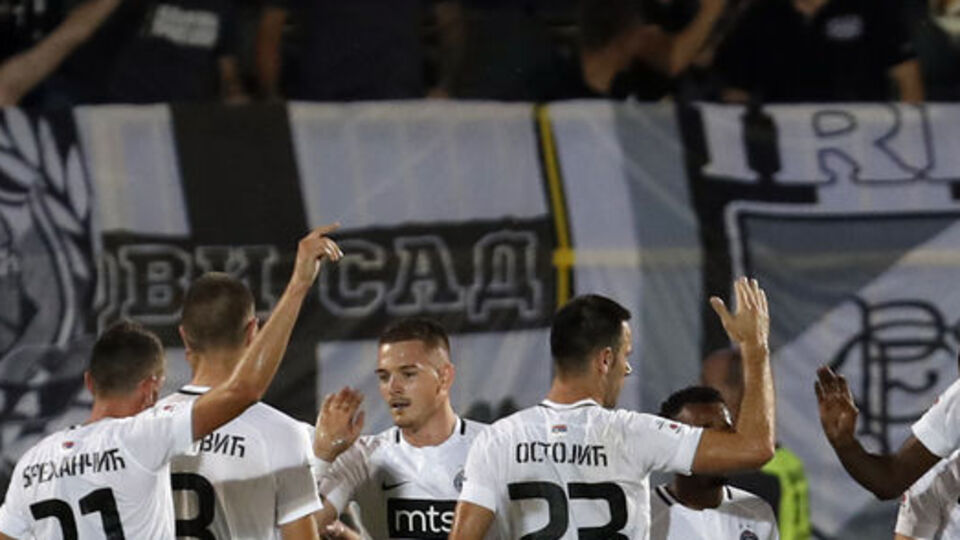 UEFA'dan Partizan'a 2 maç ceza!