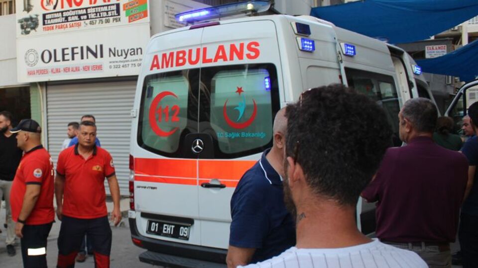 Balkondan düşen çocuk ağır yaralandı