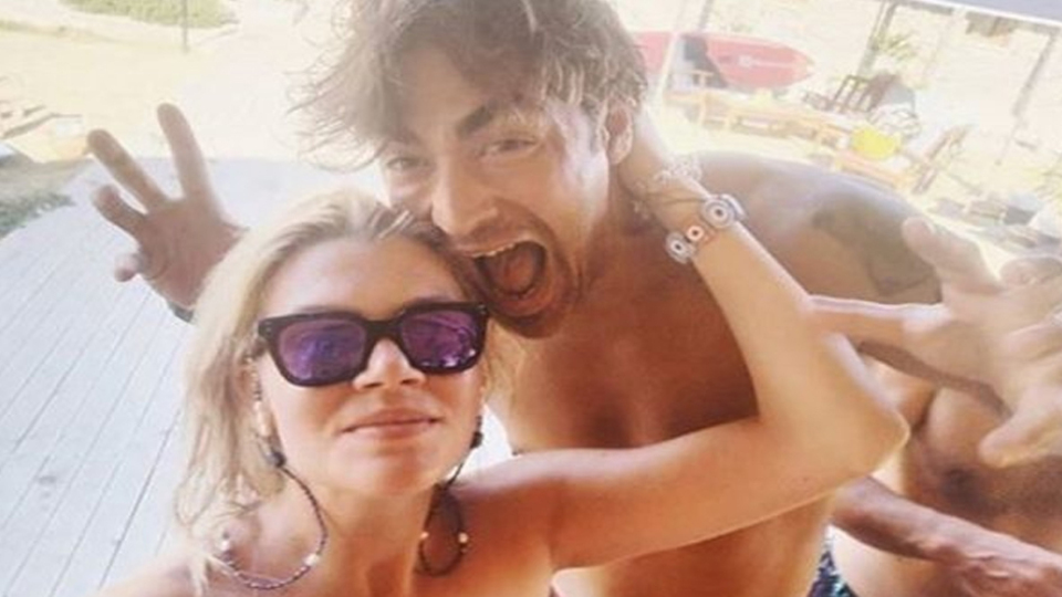 Sarp Levendoğlu'ndan aşk paylaşımı