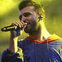 "Aşık olmak istiyorum"