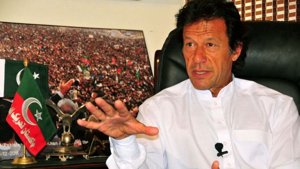 Pakistan Başbakanı'ndan dünyaya Keşmir uyarısı!