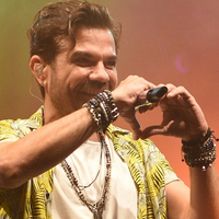 Dedikodulara inat en önden izlediler