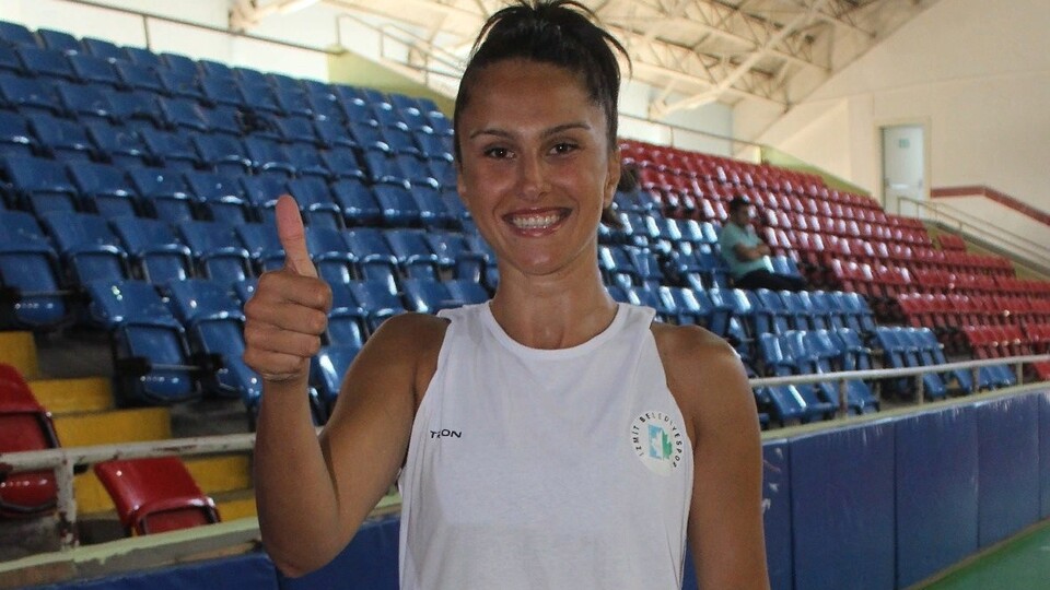 Kayseri Basketbol'a İzmit'ten transfer