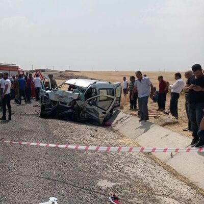 Kafa kafaya çarpıştılar: 3 ölü, 7 yaralı