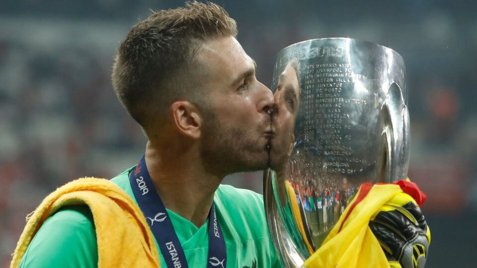 Liverpool-Chelsea - Süper Kupa finali İngiliz basınında: 'Adrian da adını İstanbul kahramanları listesine ekledi'