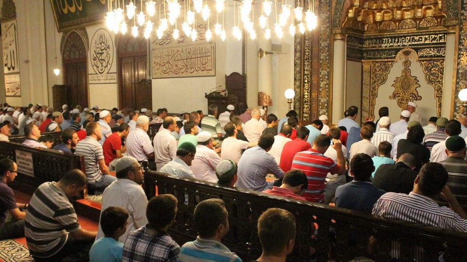 16 Ağustos Bursa Cuma namazı saat kaçta?