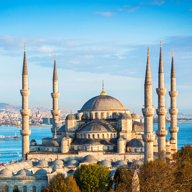 İstanbul cuma saati kaçta?