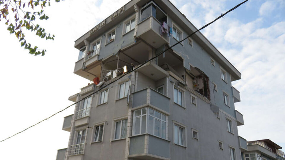 Sancaktepe'de doğalgaz patlaması!