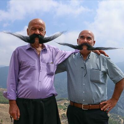 Hiç kesmediler! 20 yıldır gözü gibi bakıyorlar!