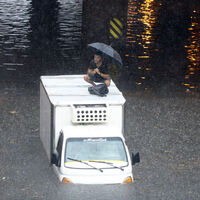 İstanbul felç! Yollar kapandı, vapur ve tramvay iptal