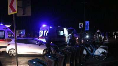 Balık tutanlara çarpan minibüs denize uçtu! Yaralılar var