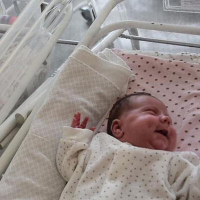 3 ayda 2 kez doğum yaptı