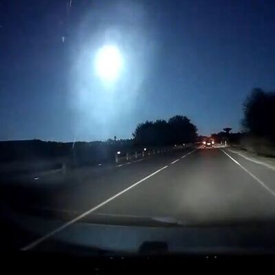 İtalya'ya meteor düştü! Gökyüzü aydınlandı