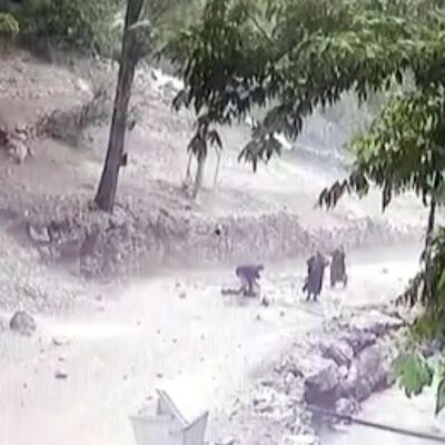 Taş yağmuru öldürdü!