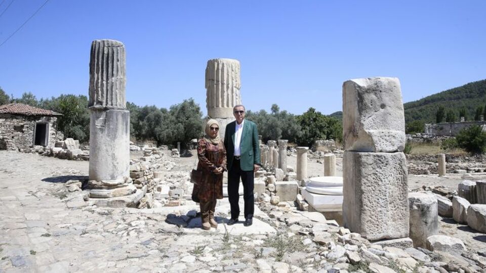 Cumhurbaşkanı Erdoğan, Stratonikeia Antik Kenti'ni gezdi