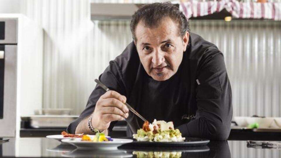 Mehmet Yalçınkaya kimdir