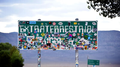 Woodstock olmadı Alienstock verelim...