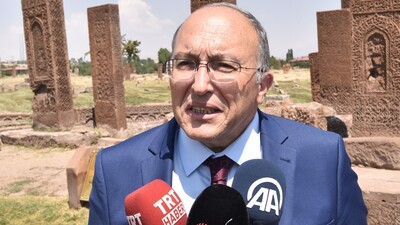 Kültür Bakan Yardımcısı Dursun kazada hayatını kaybetti