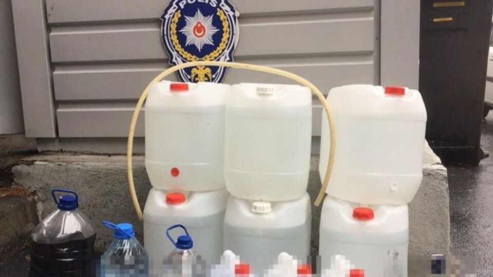 Fatih'te sahte alkol operasyonu