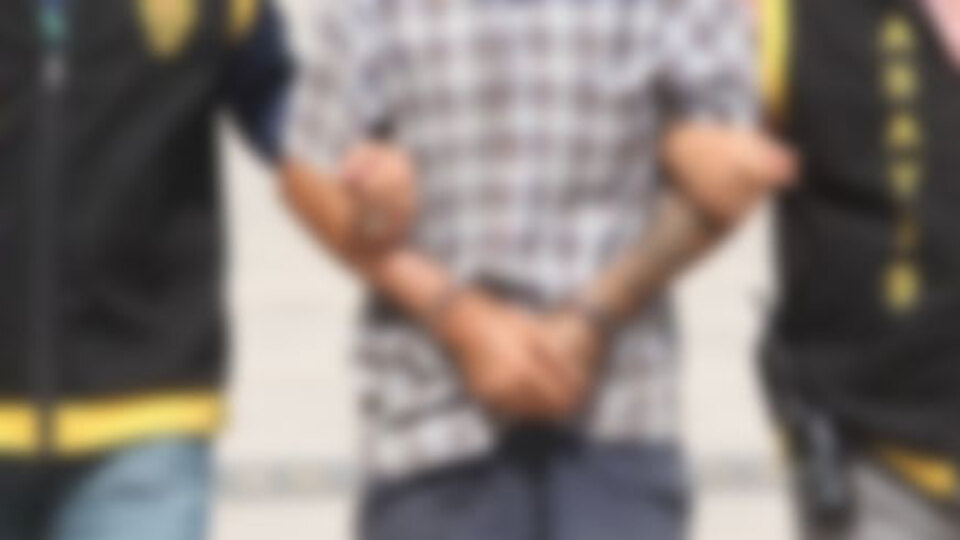 Katil zanlısı tatilde yakalandı