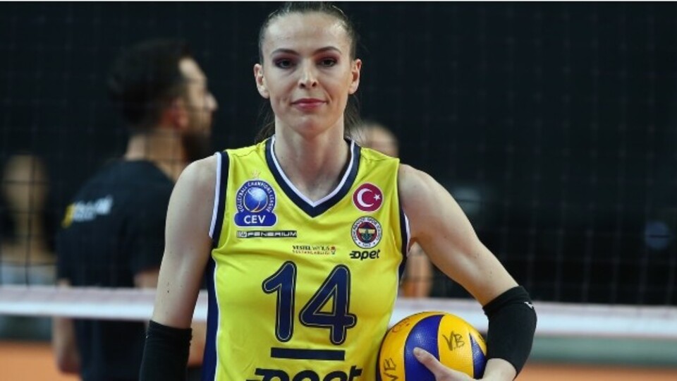 Fenerbahçe, kaptanla sözleşme uzattı