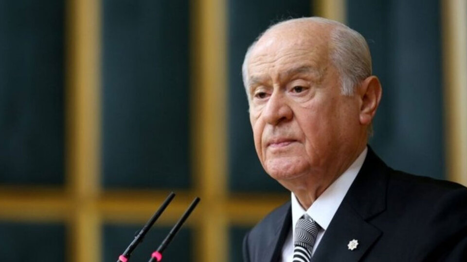 Bahçeli: "Devletin kaynaklarını teröristlere peşkeş çekenler pişman edilmelidir"