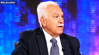 "ABD'ye kafa tutup dik duran bir AK Parti var"